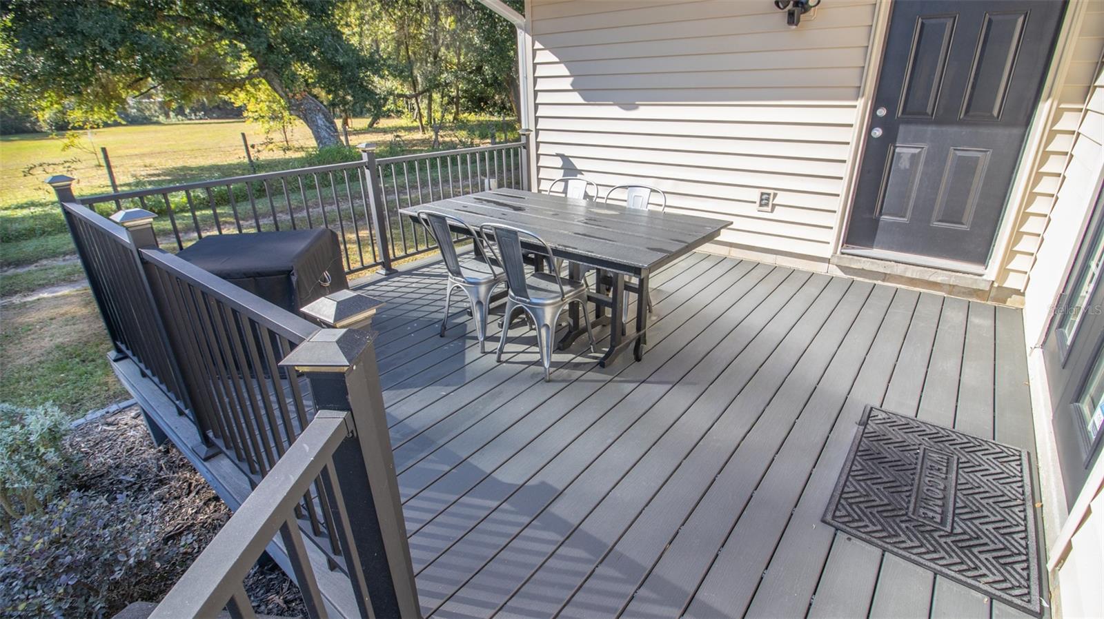 Image 19 of 26 For 2407 Leigh Terrace