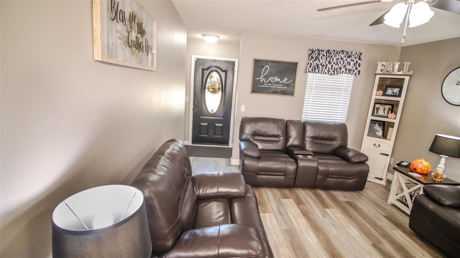 Image 4 of 26 For 2407 Leigh Terrace