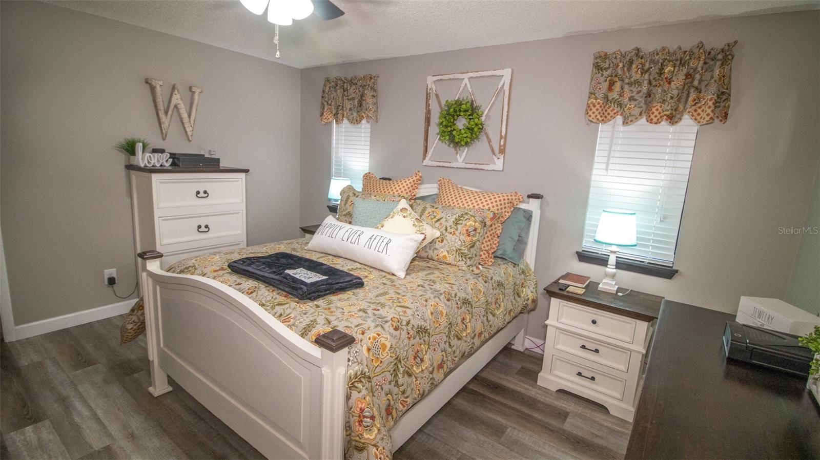 Image 9 of 26 For 2407 Leigh Terrace