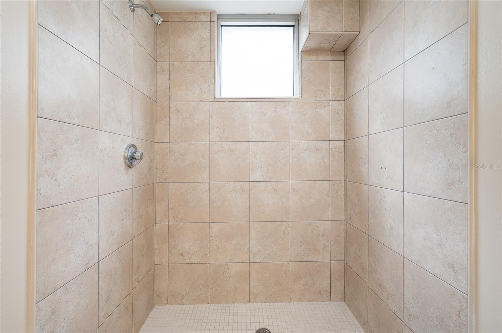 Image 18 of 29 For 2515 35th Place 103