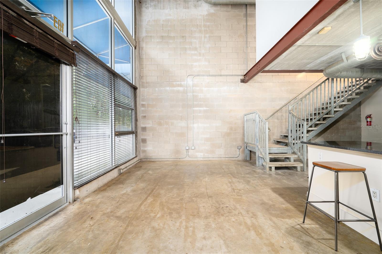 Image 2 of 29 For 2515 35th Place 103