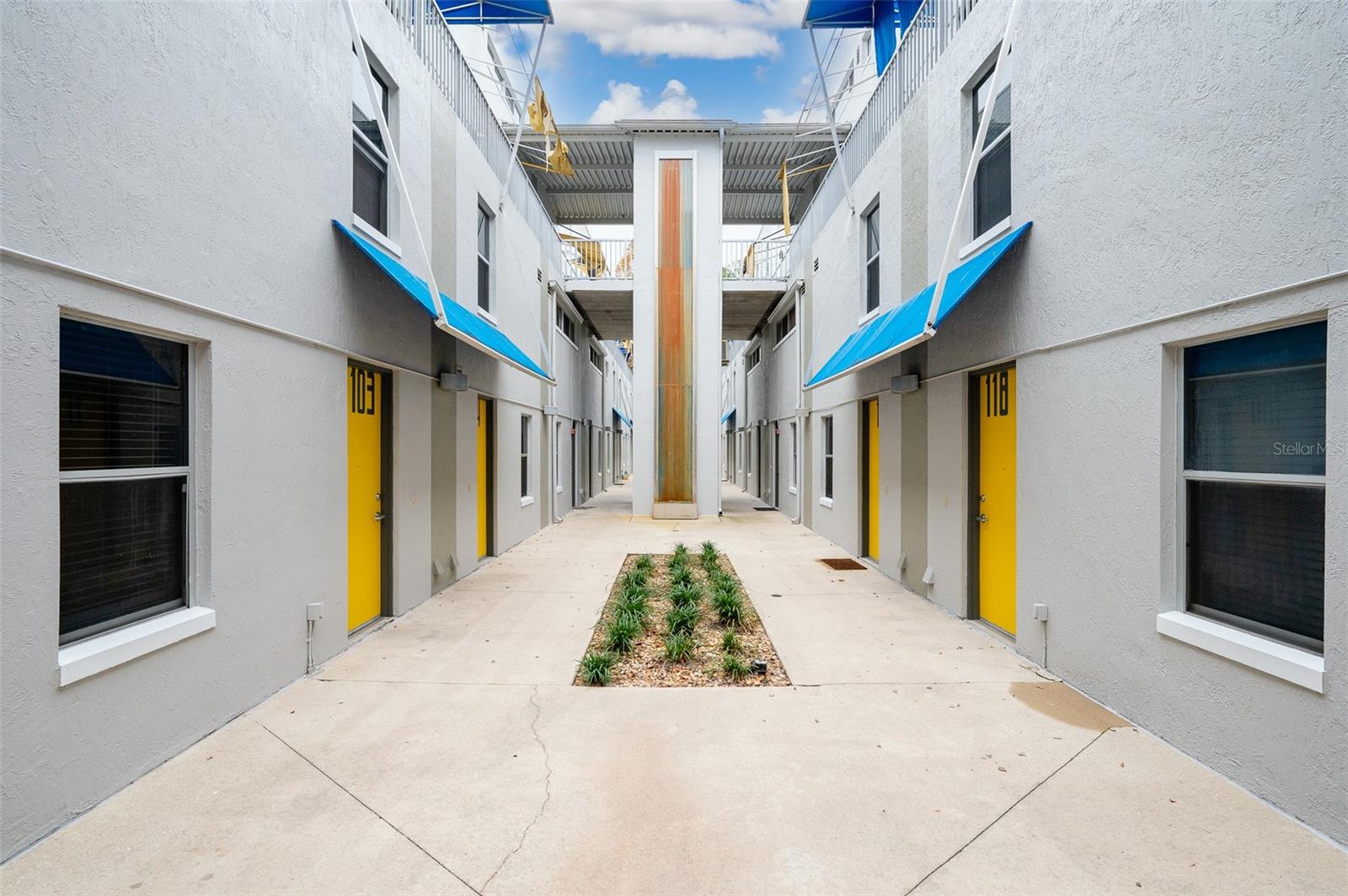 Image 25 of 29 For 2515 35th Place 103