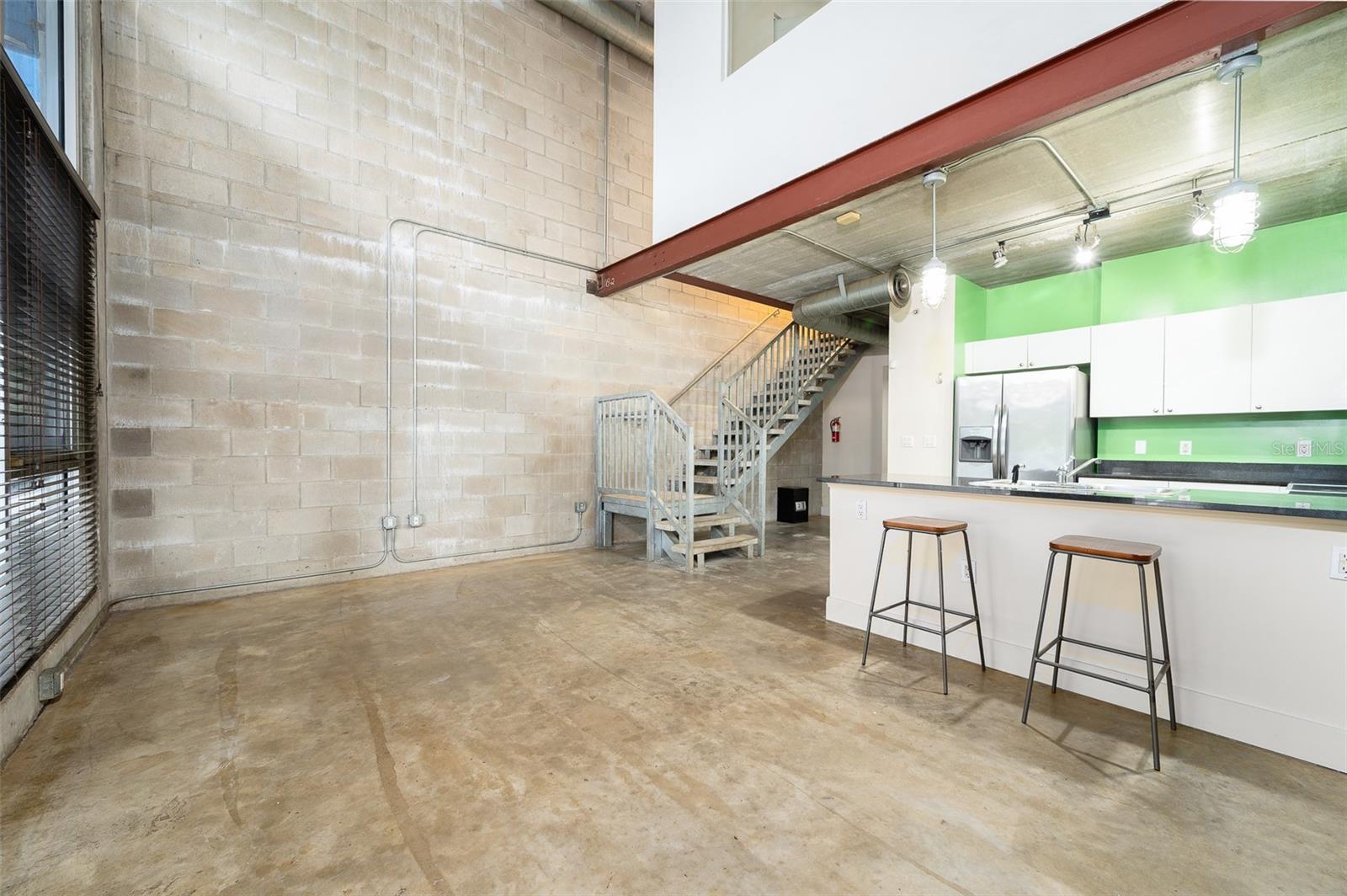 Image 3 of 29 For 2515 35th Place 103