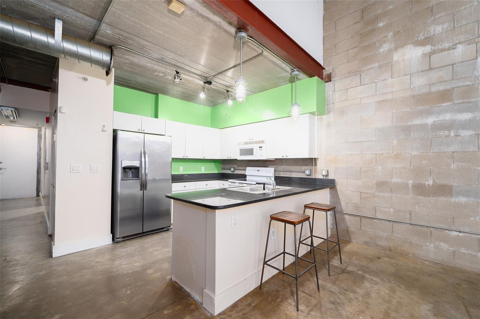 Image 5 of 29 For 2515 35th Place 103