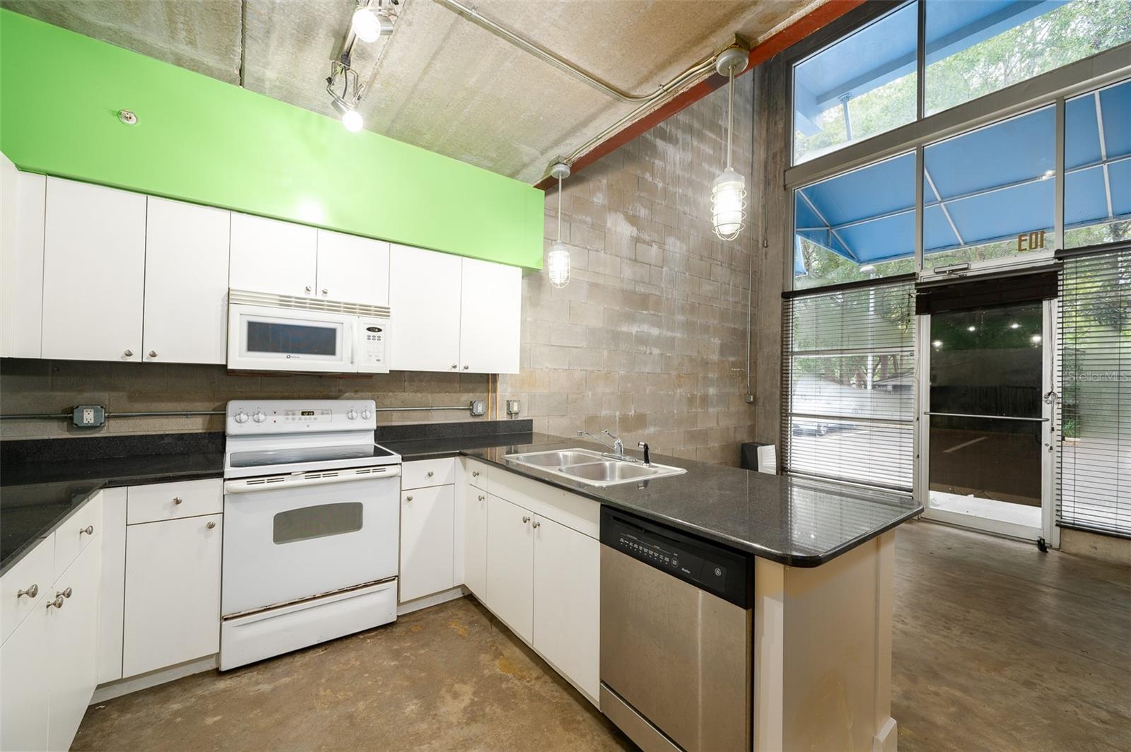 Image 8 of 29 For 2515 35th Place 103