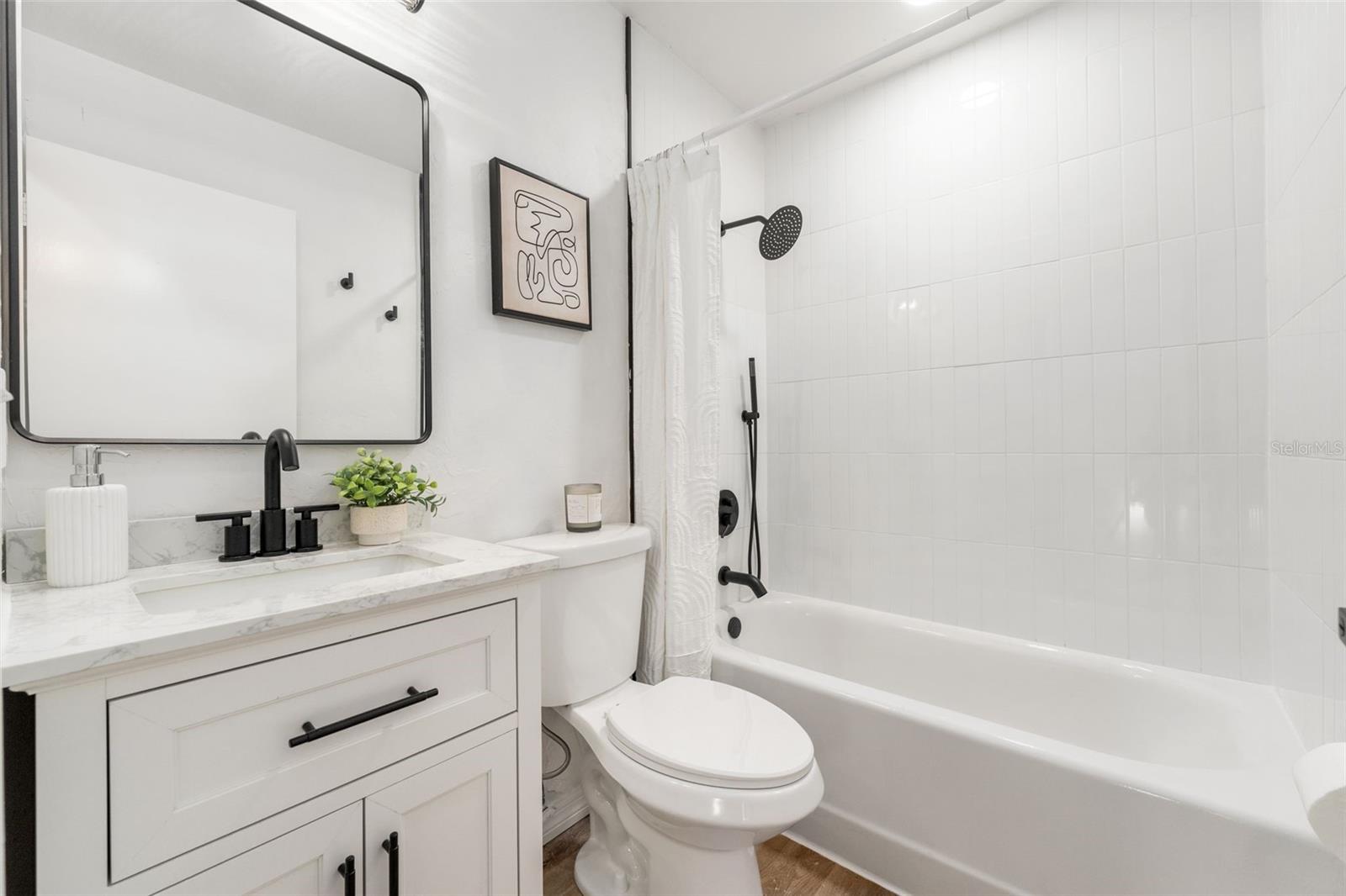 Image 23 of 33 For 7001 52nd Terrace