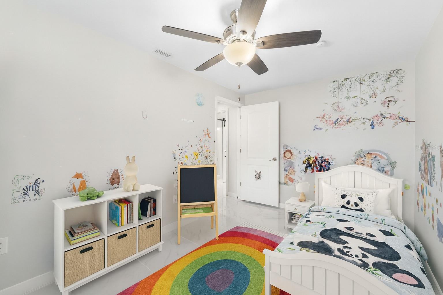 Image 10 of 31 For 164 Senior Court