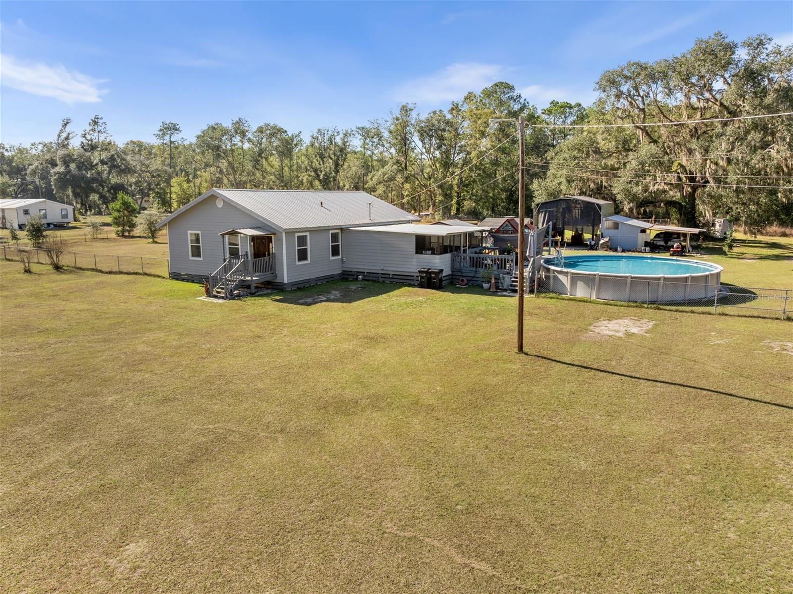 Image 21 of 31 For 164 Senior Court