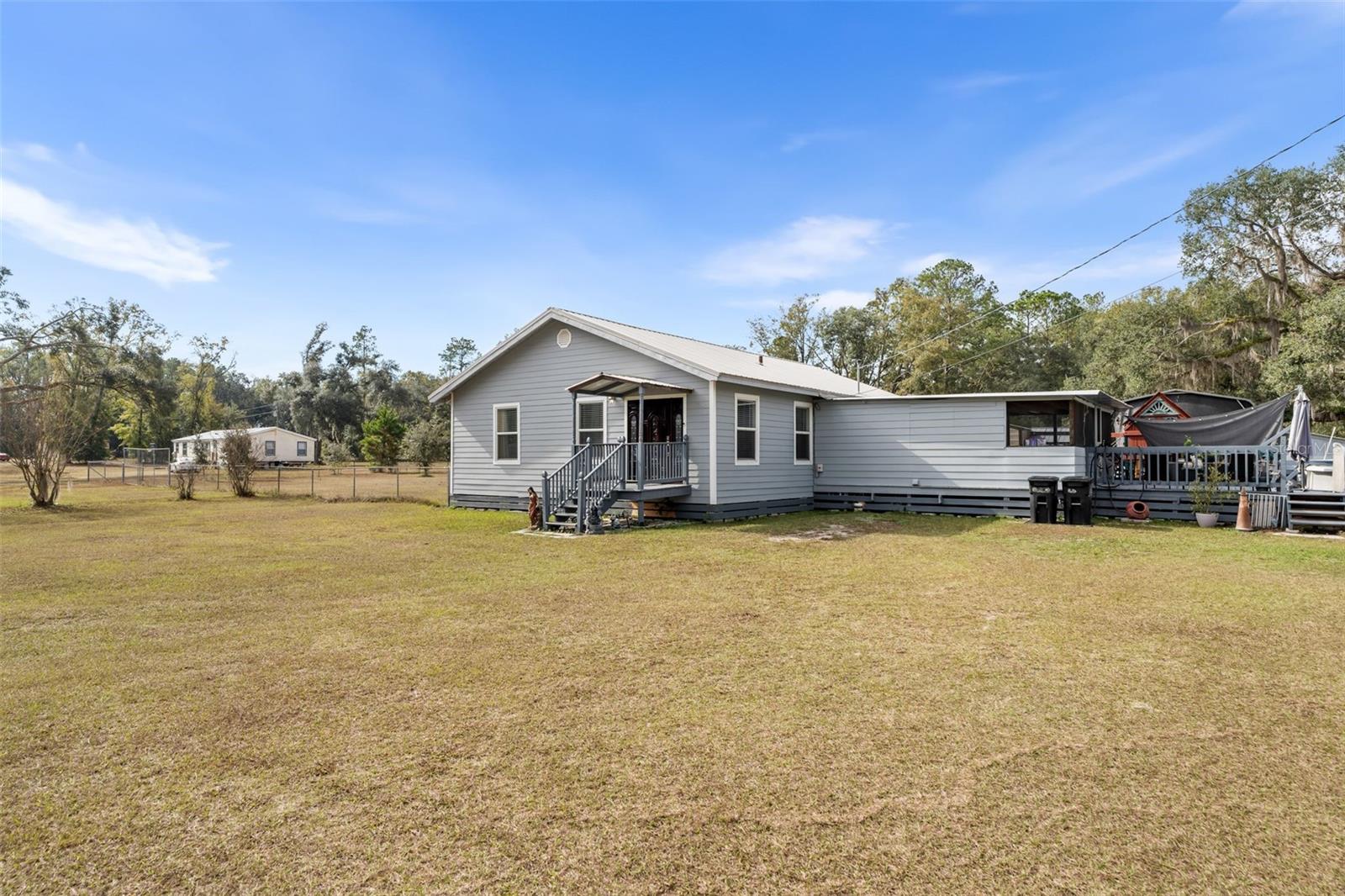 Image 27 of 31 For 164 Senior Court