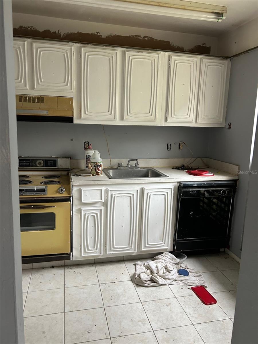 Image 5 of 9 For 717 75th Street 108