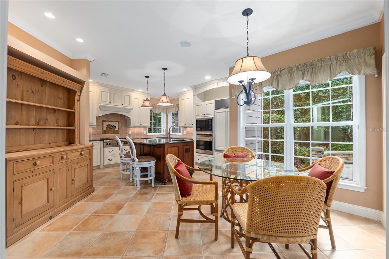 Image 19 of 87 For 3525 18th Avenue