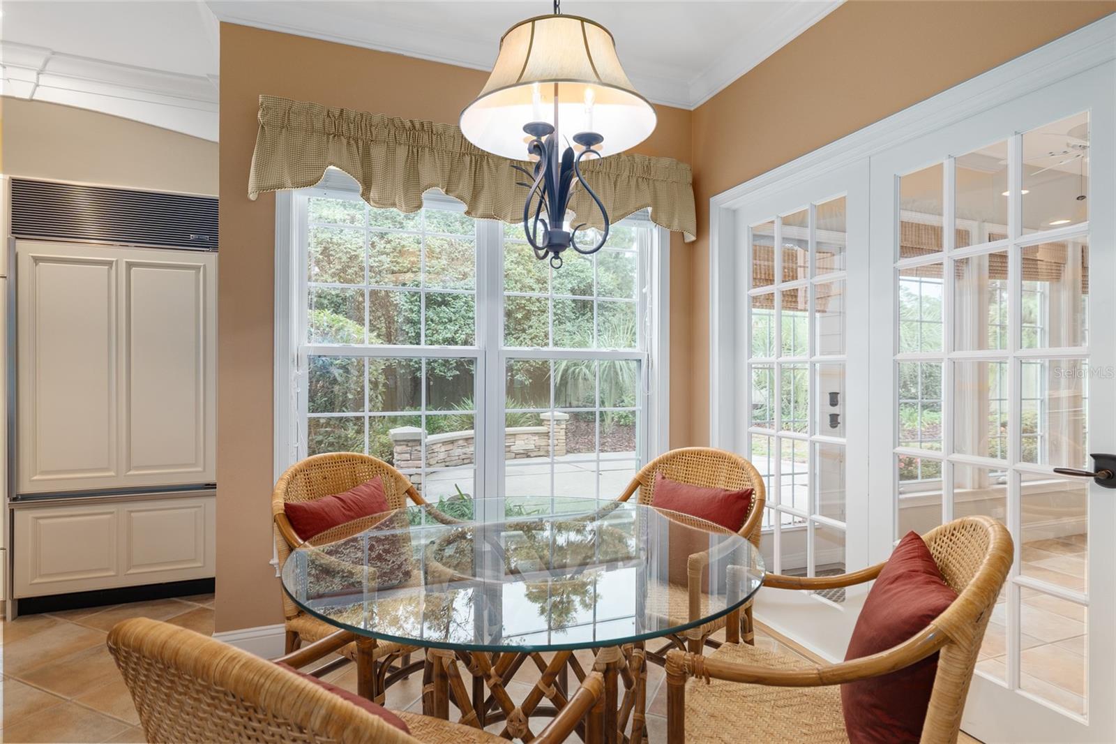 Image 20 of 87 For 3525 18th Avenue