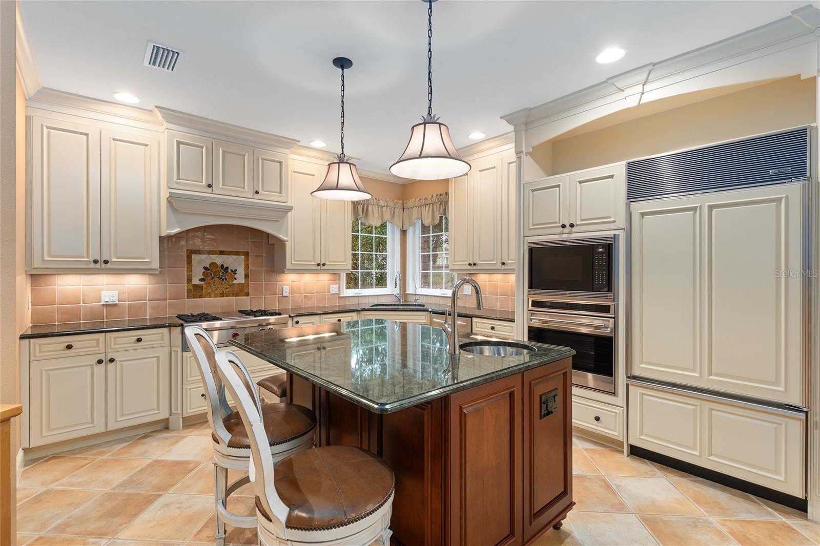 Image 22 of 87 For 3525 18th Avenue