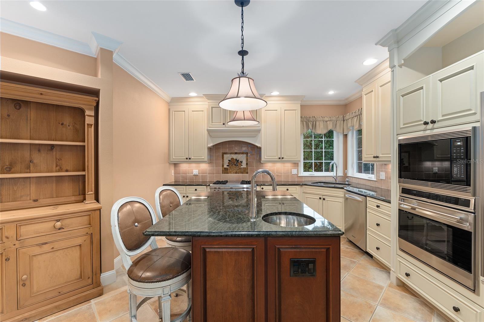 Image 23 of 87 For 3525 18th Avenue