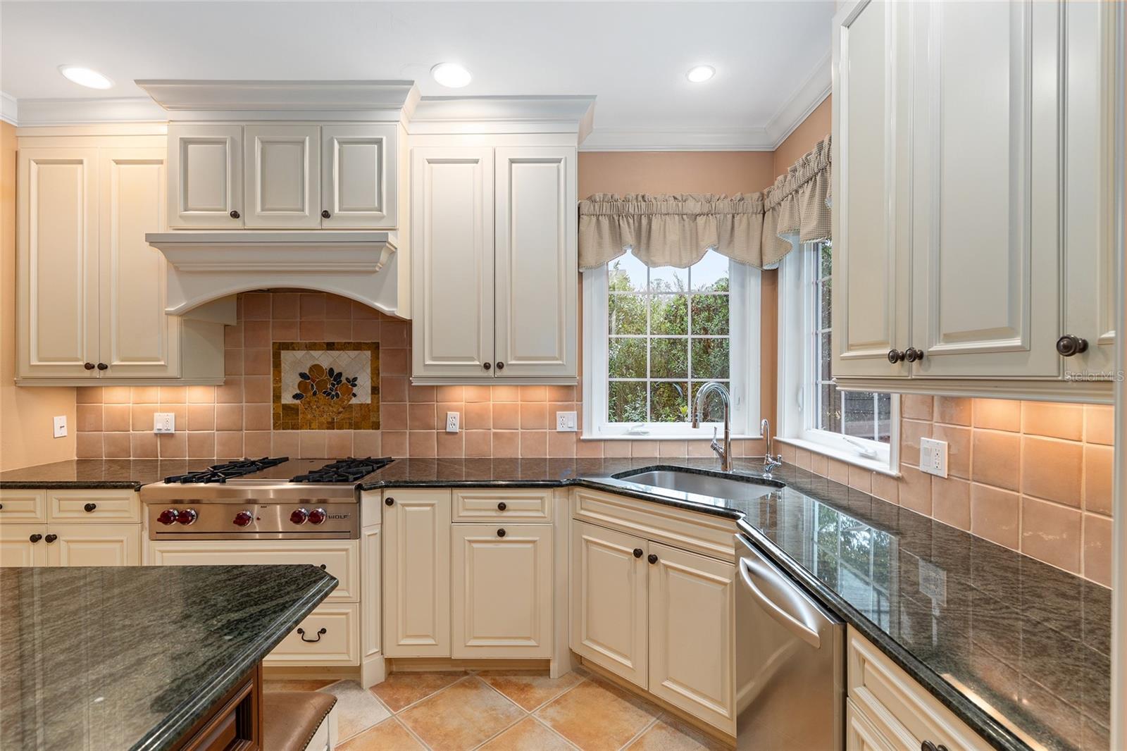 Image 27 of 87 For 3525 18th Avenue