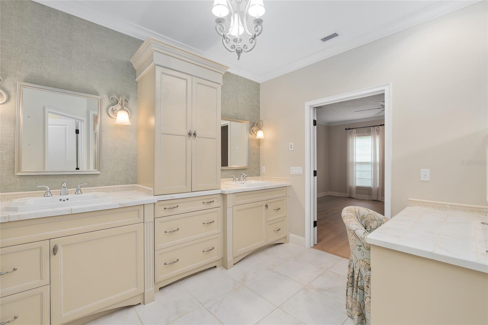 Image 39 of 87 For 3525 18th Avenue