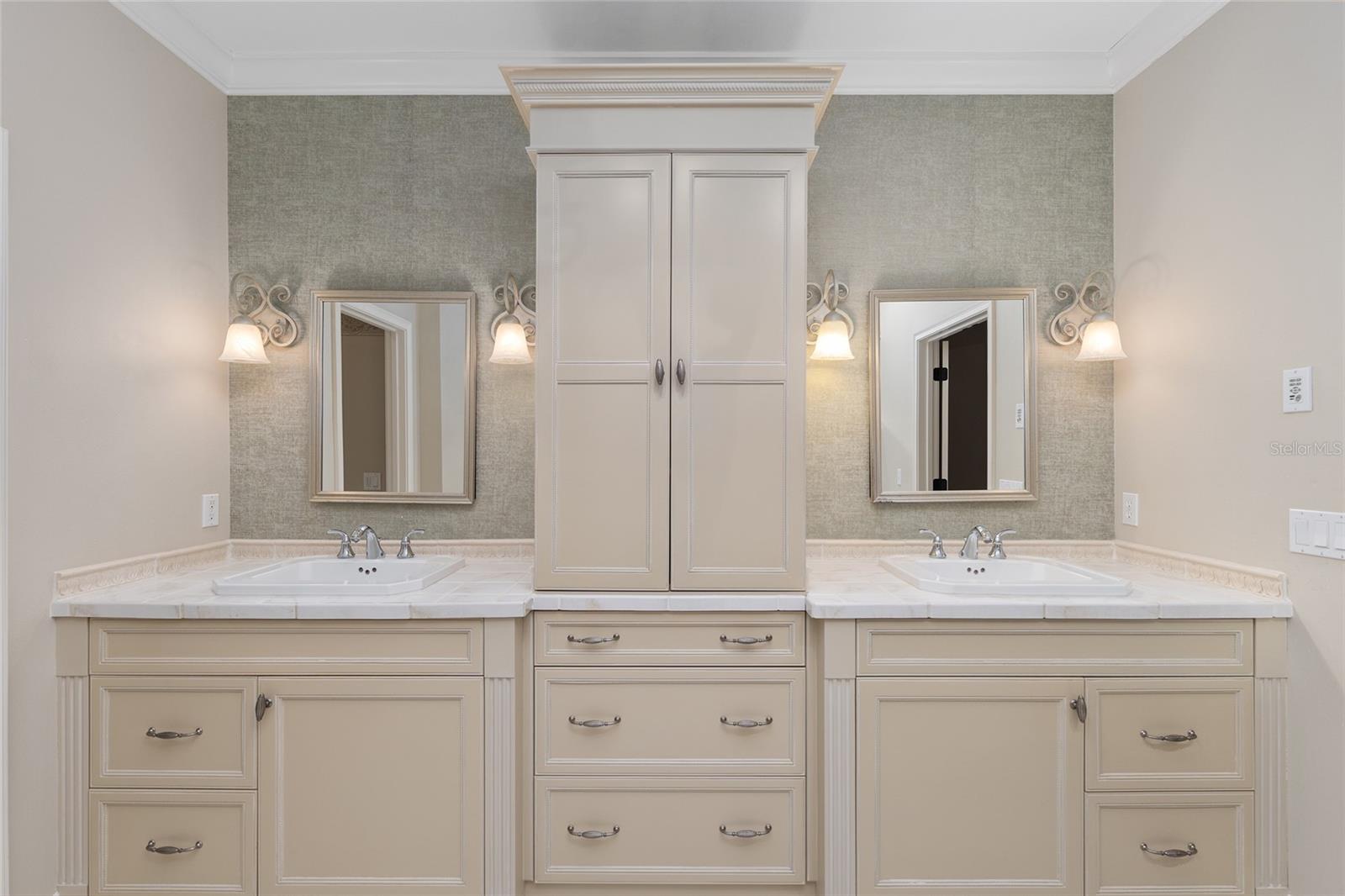 Image 44 of 87 For 3525 18th Avenue