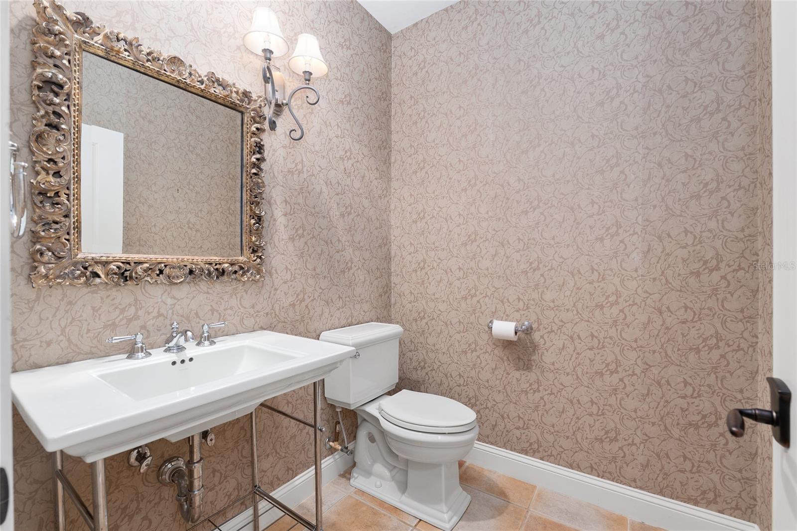 Image 45 of 87 For 3525 18th Avenue