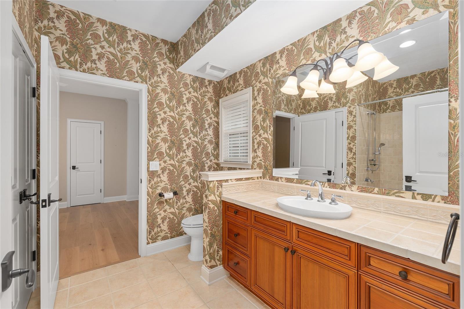 Image 52 of 87 For 3525 18th Avenue