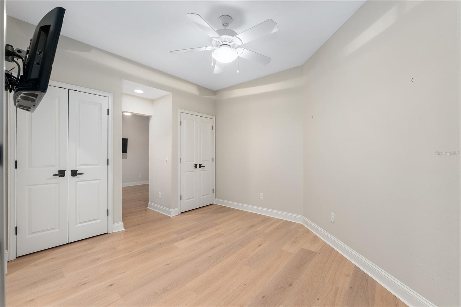 Image 53 of 87 For 3525 18th Avenue