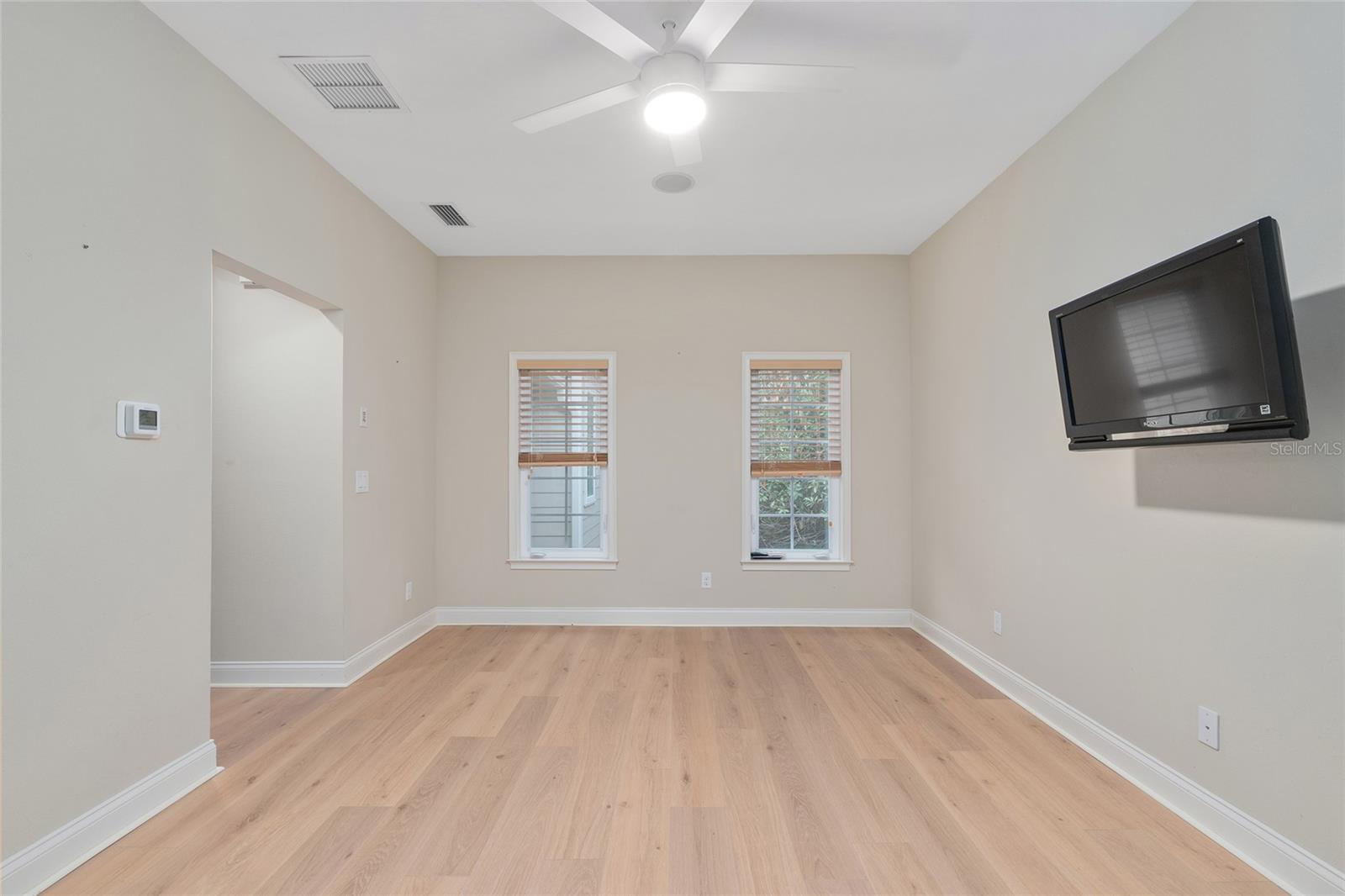 Image 58 of 87 For 3525 18th Avenue