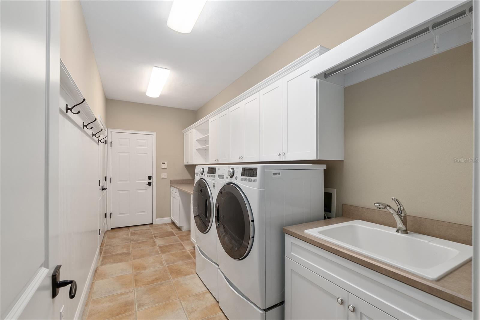 Image 59 of 87 For 3525 18th Avenue