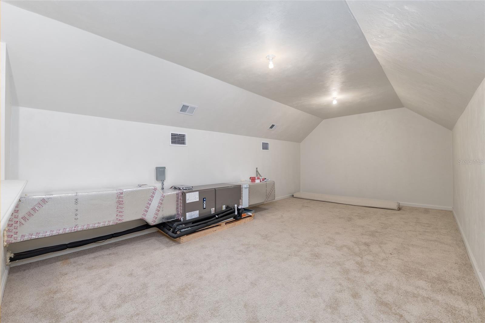 Image 62 of 87 For 3525 18th Avenue