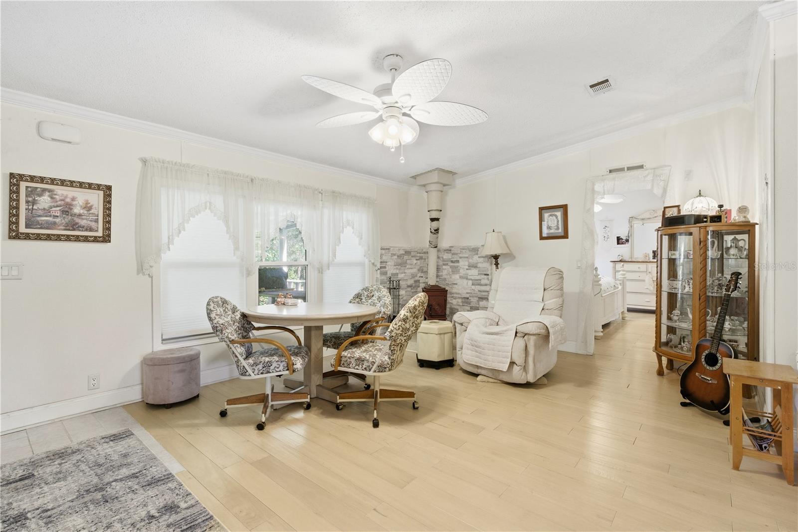 Image 36 of 55 For 1349 27th Place