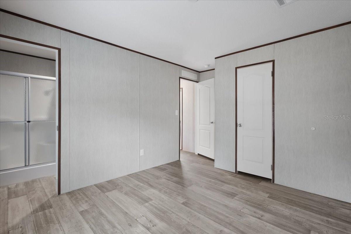 Image 15 of 32 For 1231 11th Drive