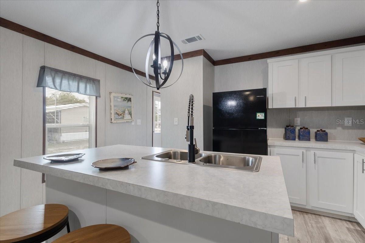 Image 5 of 32 For 1231 11th Drive