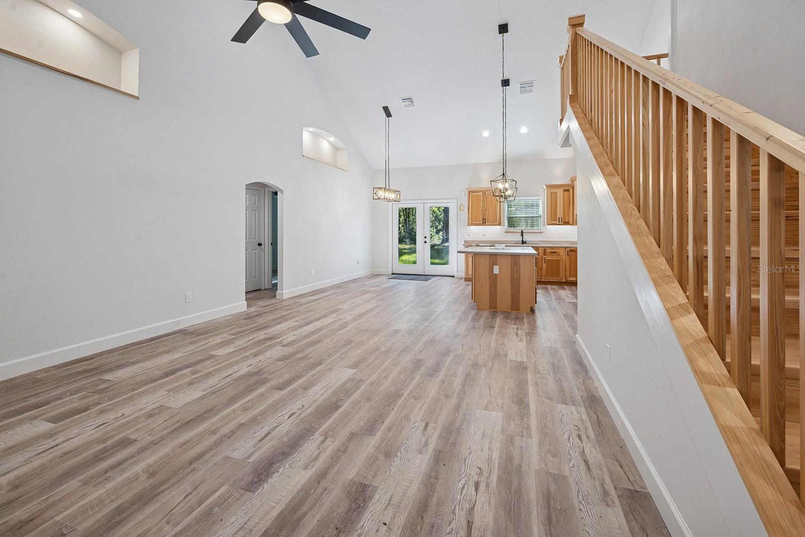 Image 18 of 49 For 4035 County Road 342