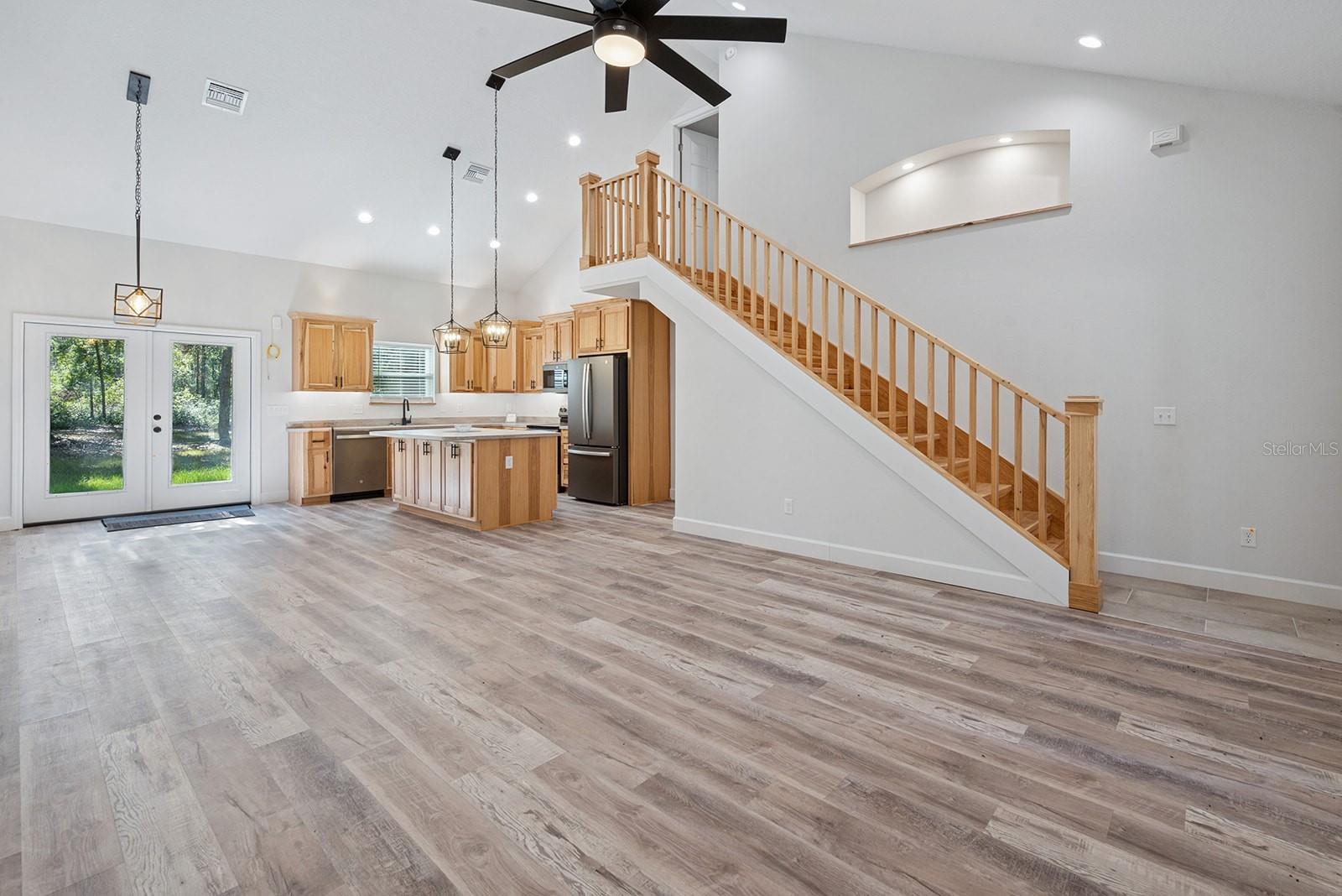 Image 19 of 49 For 4035 County Road 342