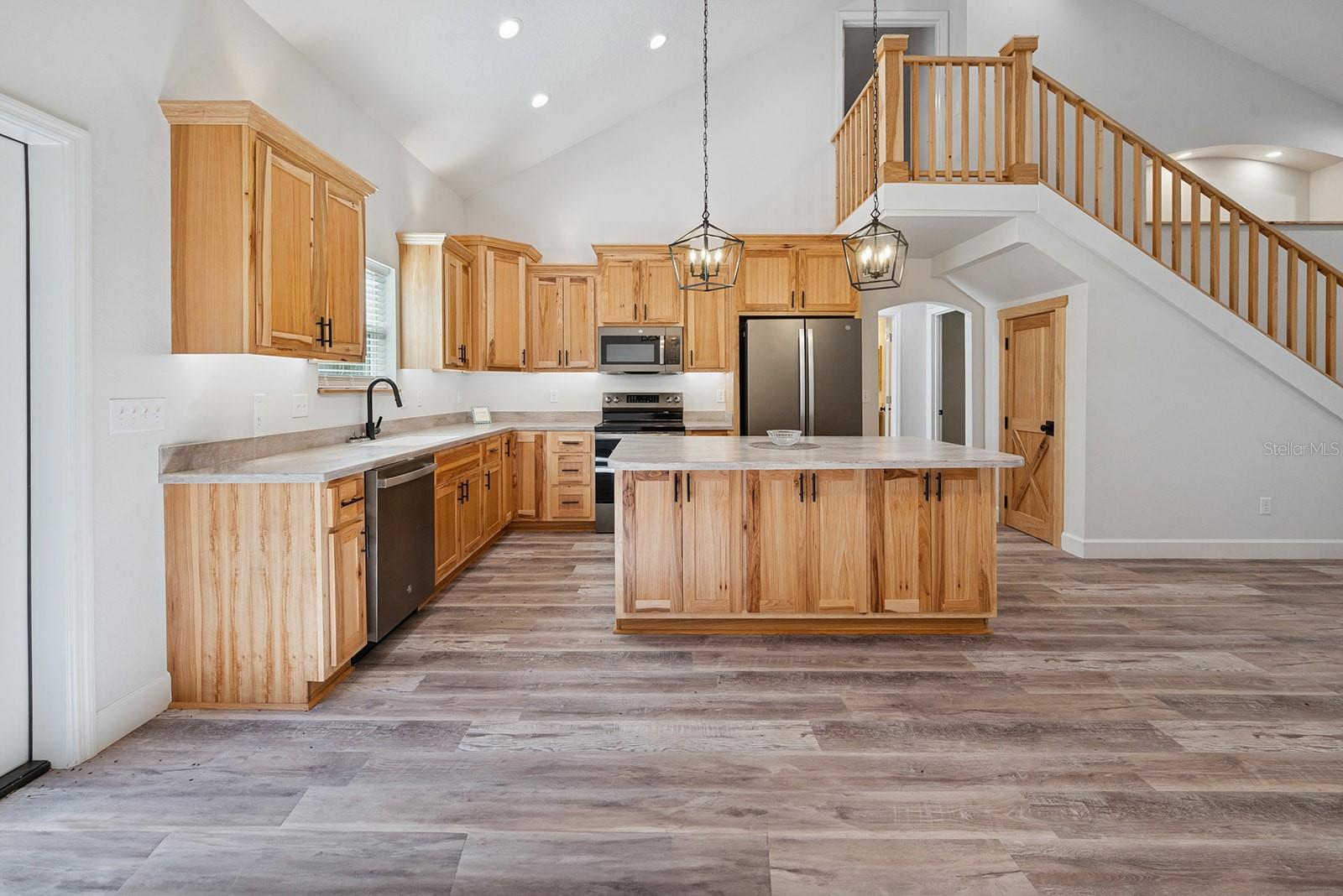 Image 21 of 49 For 4035 County Road 342