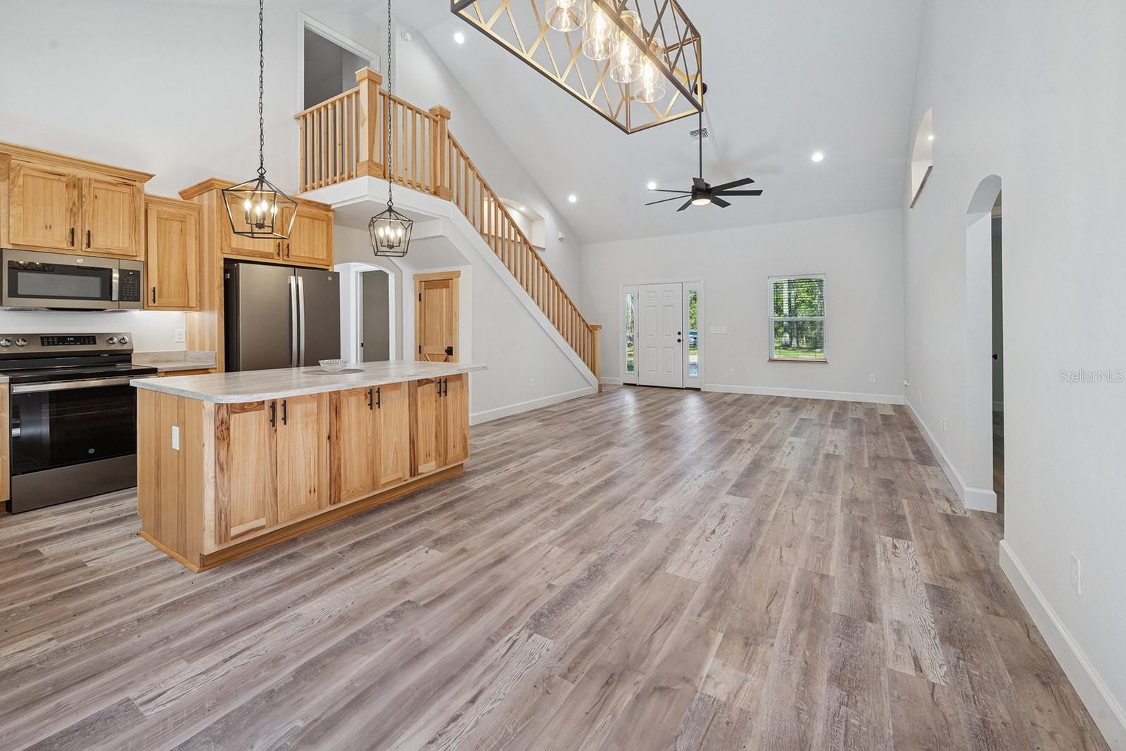 Image 22 of 49 For 4035 County Road 342