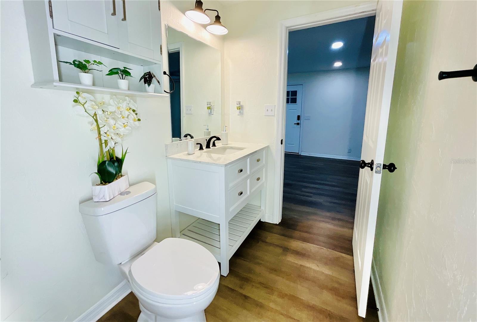 Image 15 of 34 For 18713 Charlotte Avenue