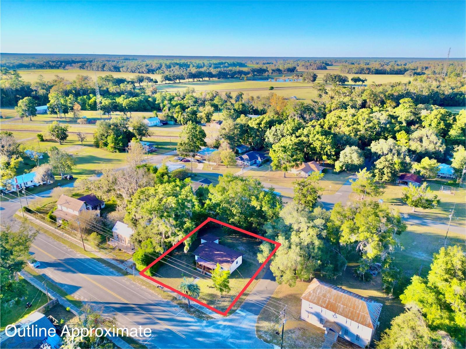 Image 25 of 34 For 18713 Charlotte Avenue