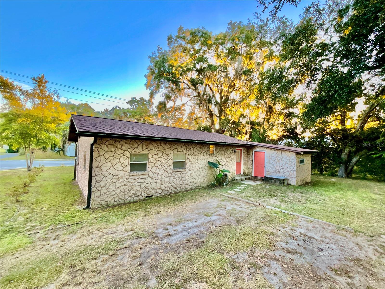 Image 31 of 34 For 18713 Charlotte Avenue