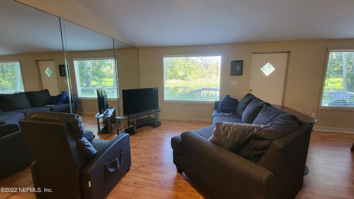 Image 10 of 19 For 6930 223rd Ne