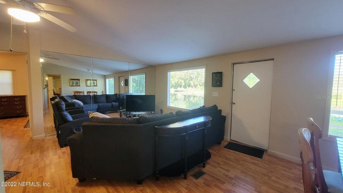 Image 5 of 19 For 6930 223rd Ne