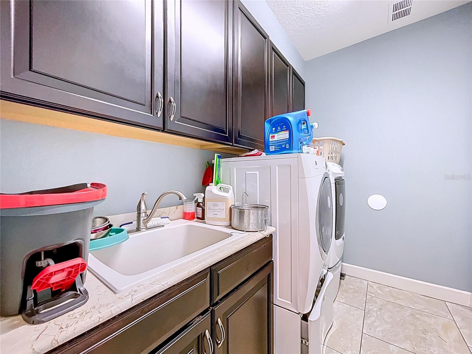 Image 32 of 90 For 1737 Virginia Willow Drive