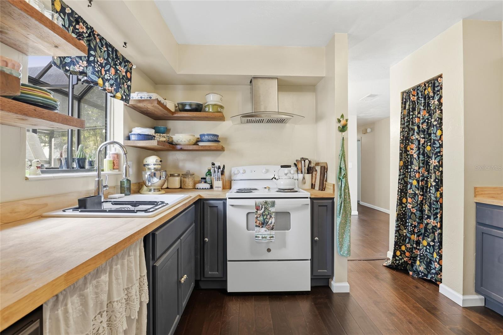 Image 13 of 31 For 4321 26th Terrace