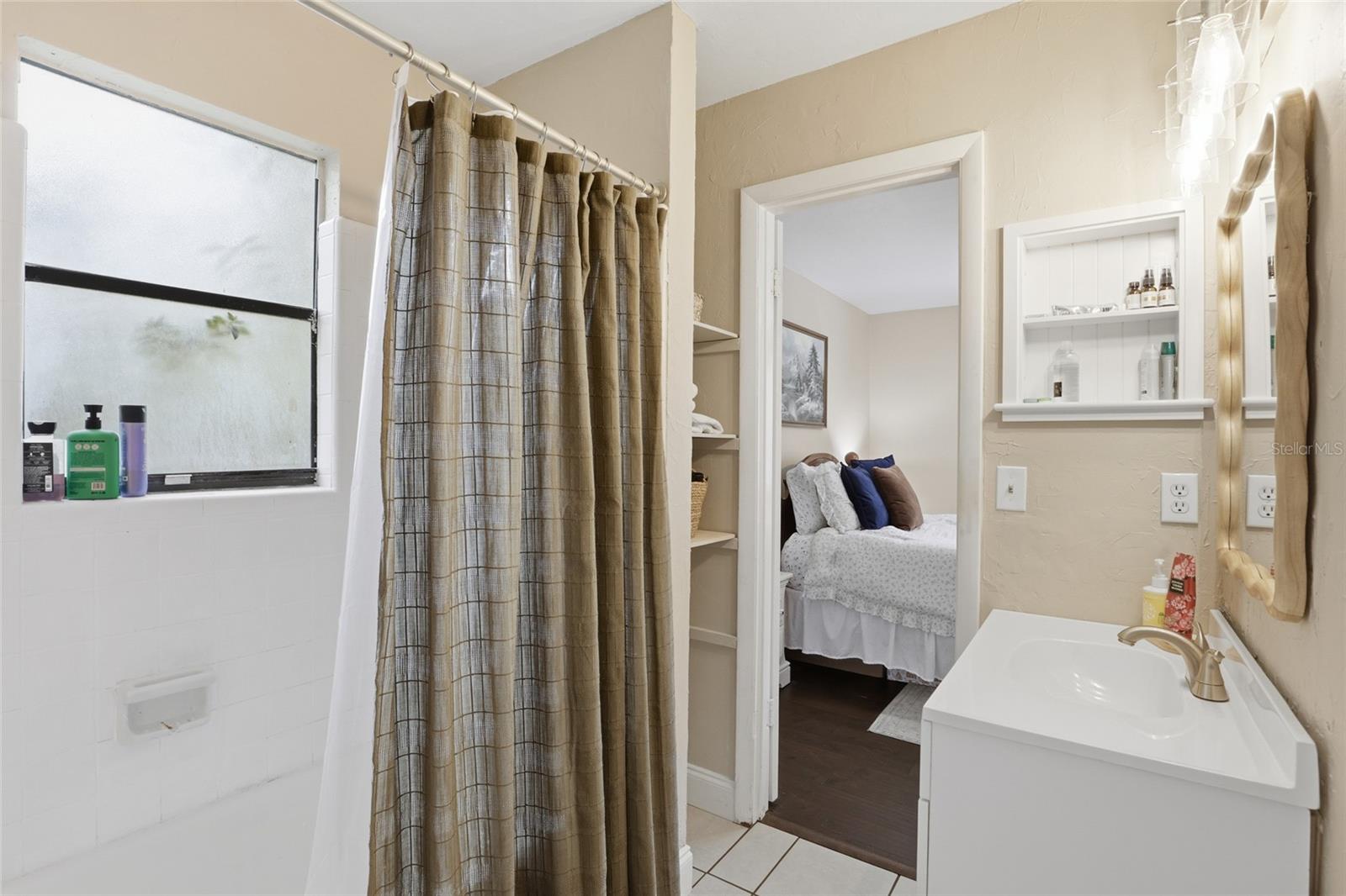 Image 17 of 31 For 4321 26th Terrace