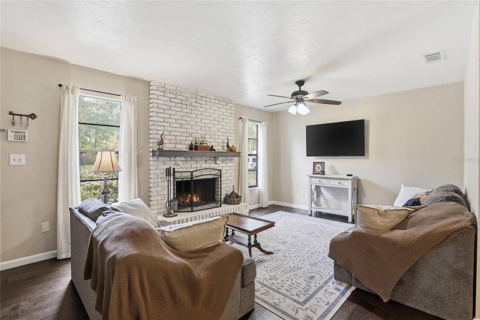 Image 7 of 31 For 4321 26th Terrace