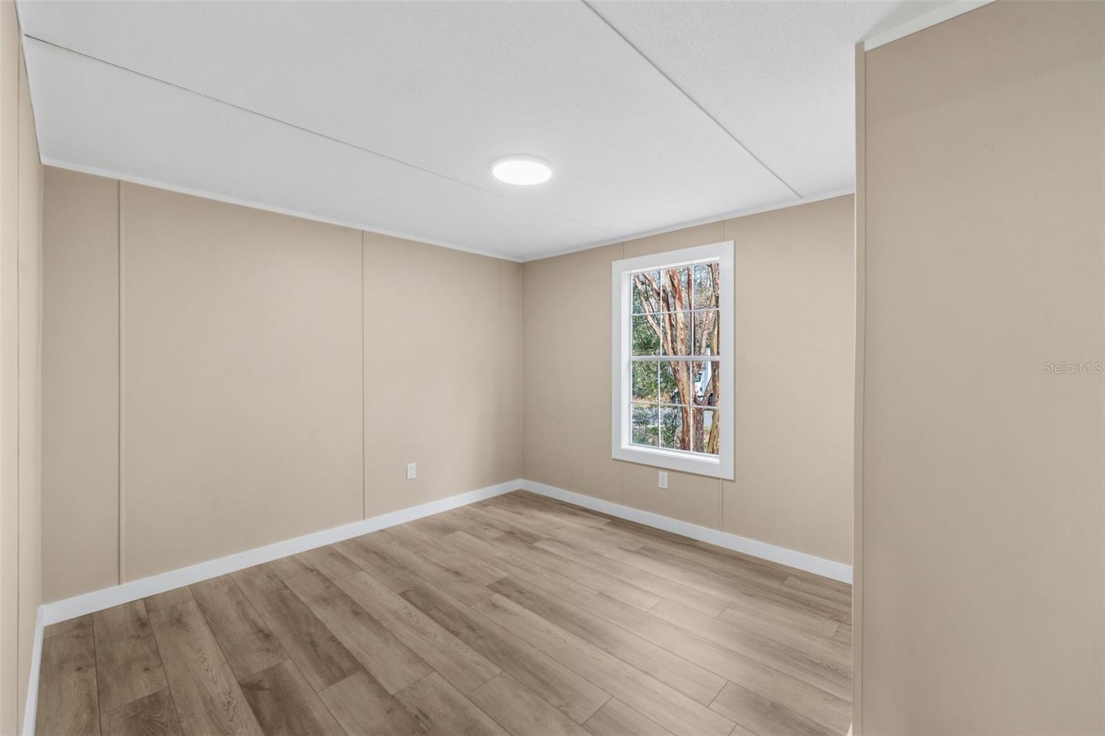 Image 11 of 18 For 5218 66th Street