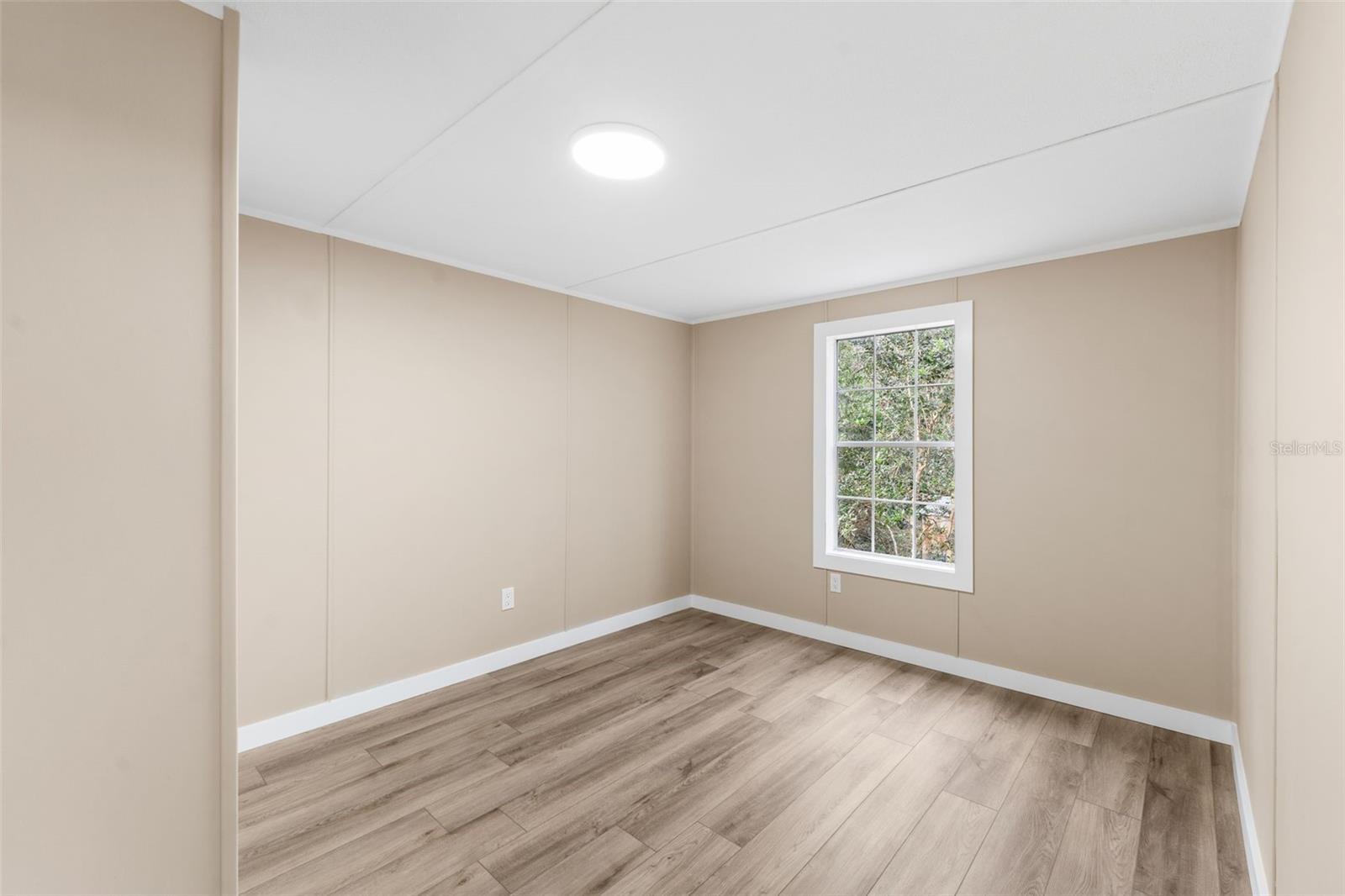 Image 13 of 18 For 5218 66th Street