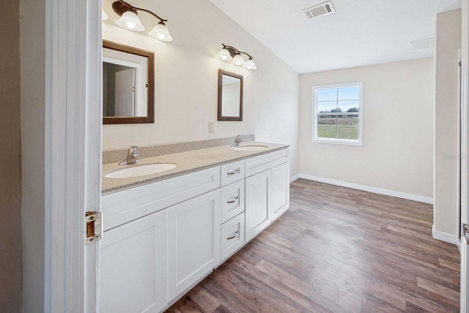 Image 42 of 47 For 5191 36th Street