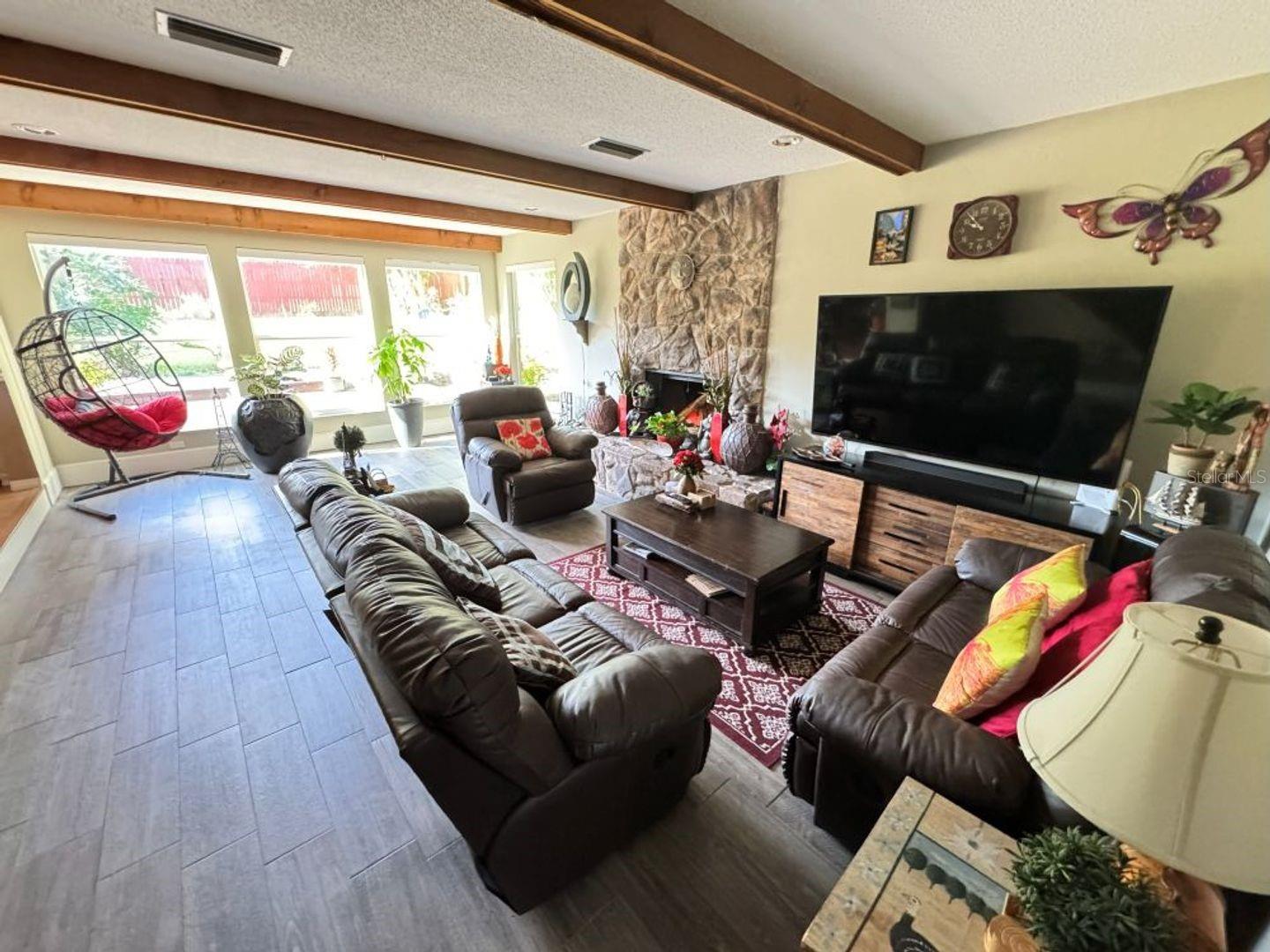 Image 6 of 25 For 8435 6th Avenue