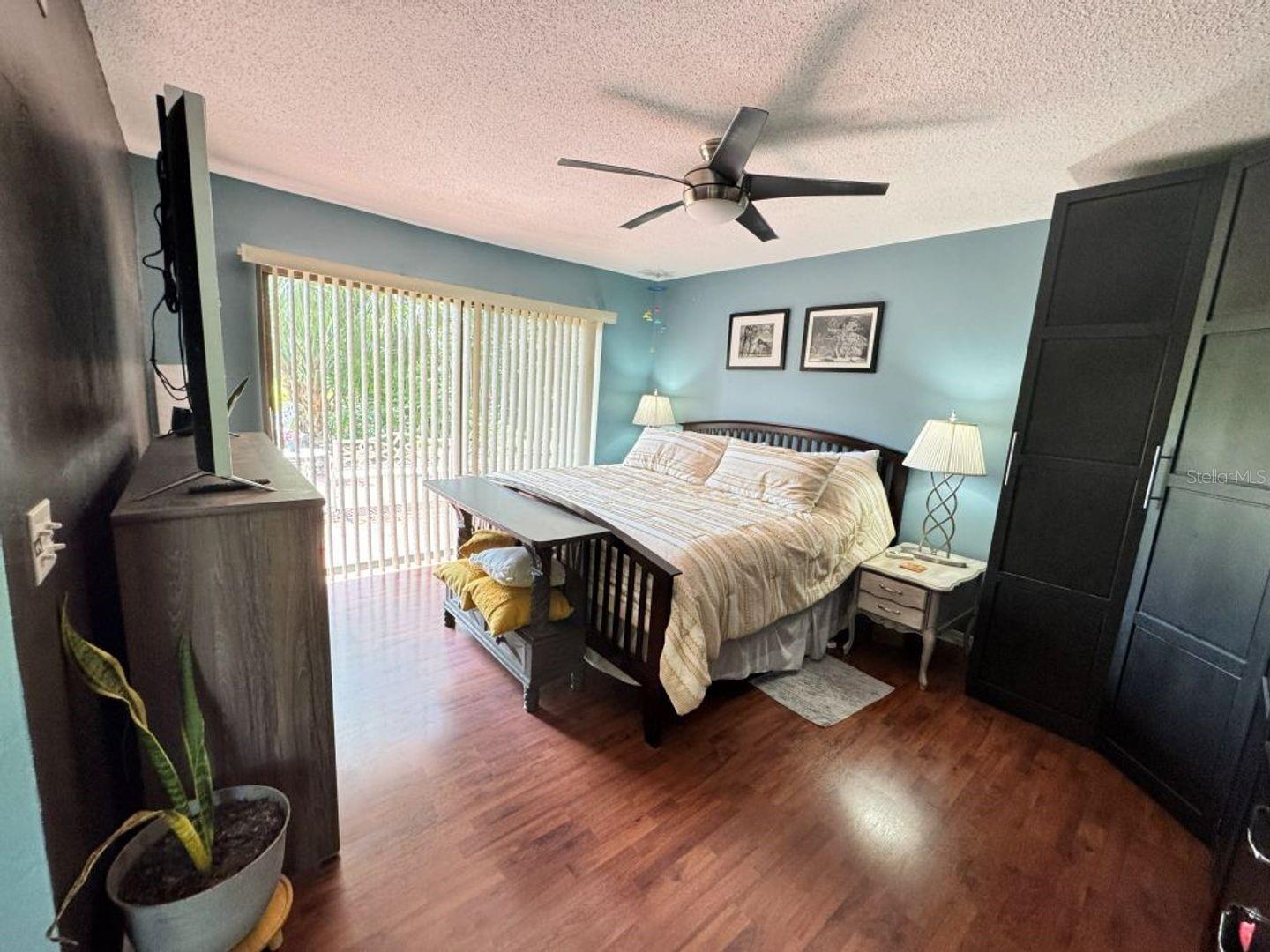 Image 8 of 25 For 8435 6th Avenue