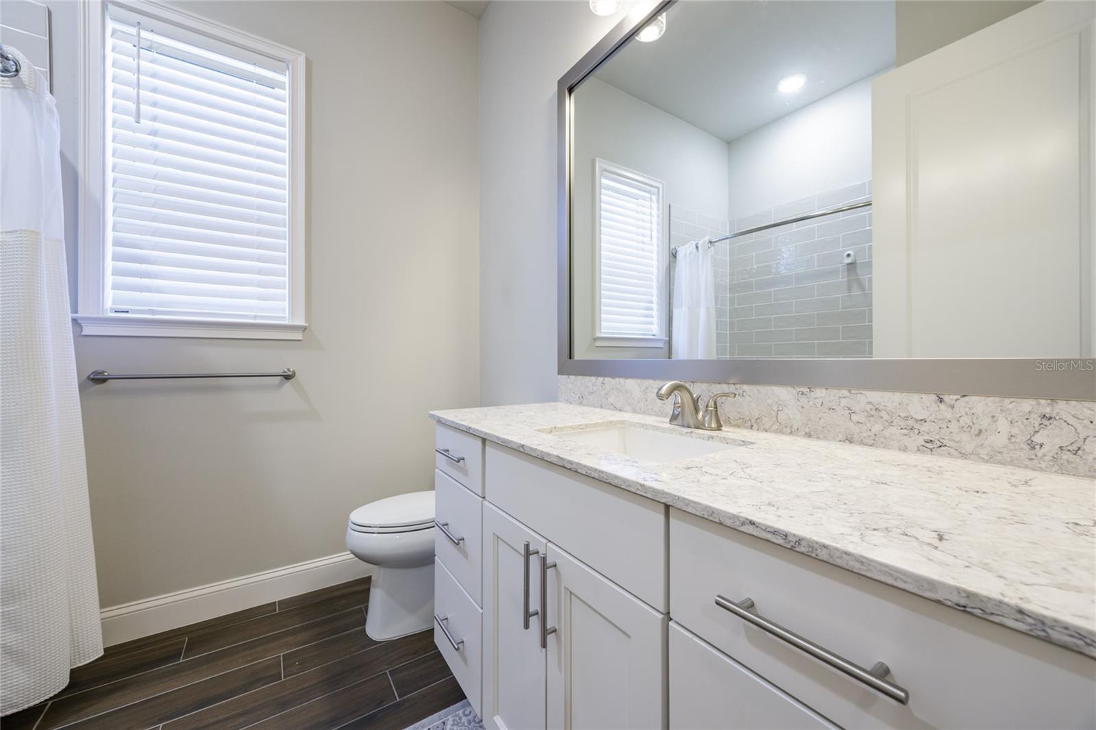 Image 15 of 65 For 11992 32nd Lane