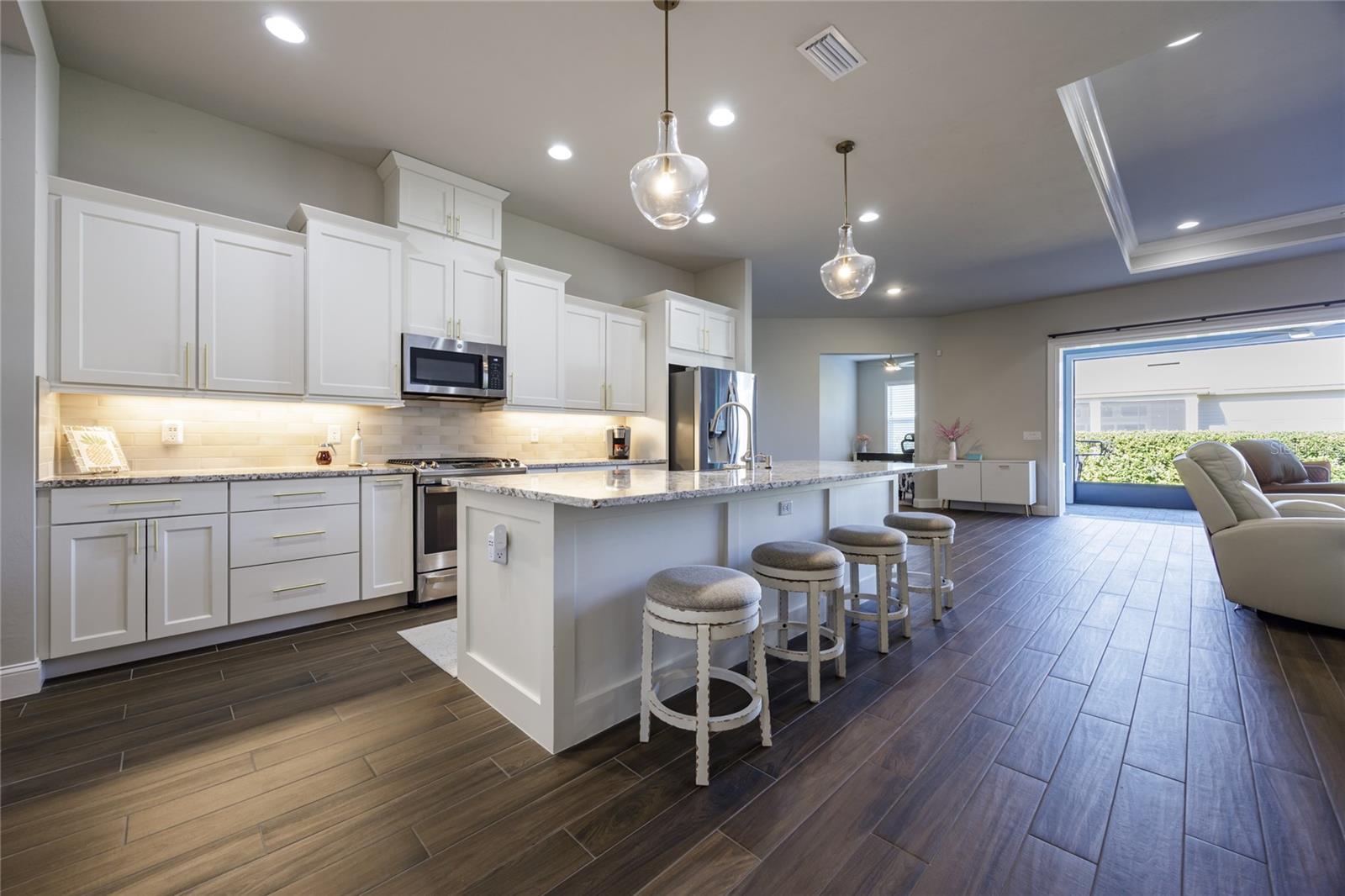 Image 21 of 65 For 11992 32nd Lane